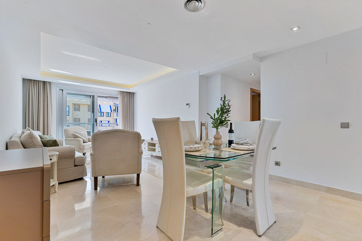 Penthouse te koop in Marbella | 3 slaapkamers H5108869