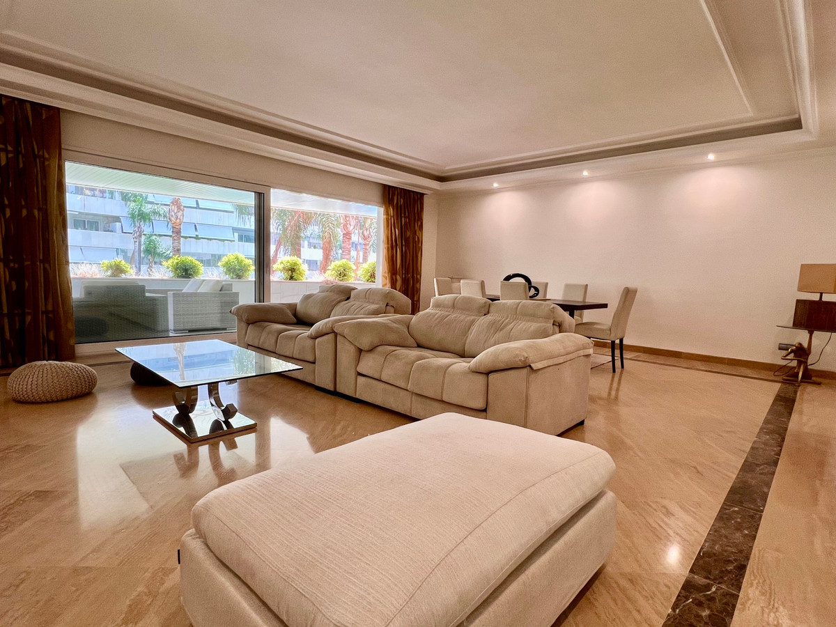 Appartement te koop in Marbella | 2 slaapkamers H5109196