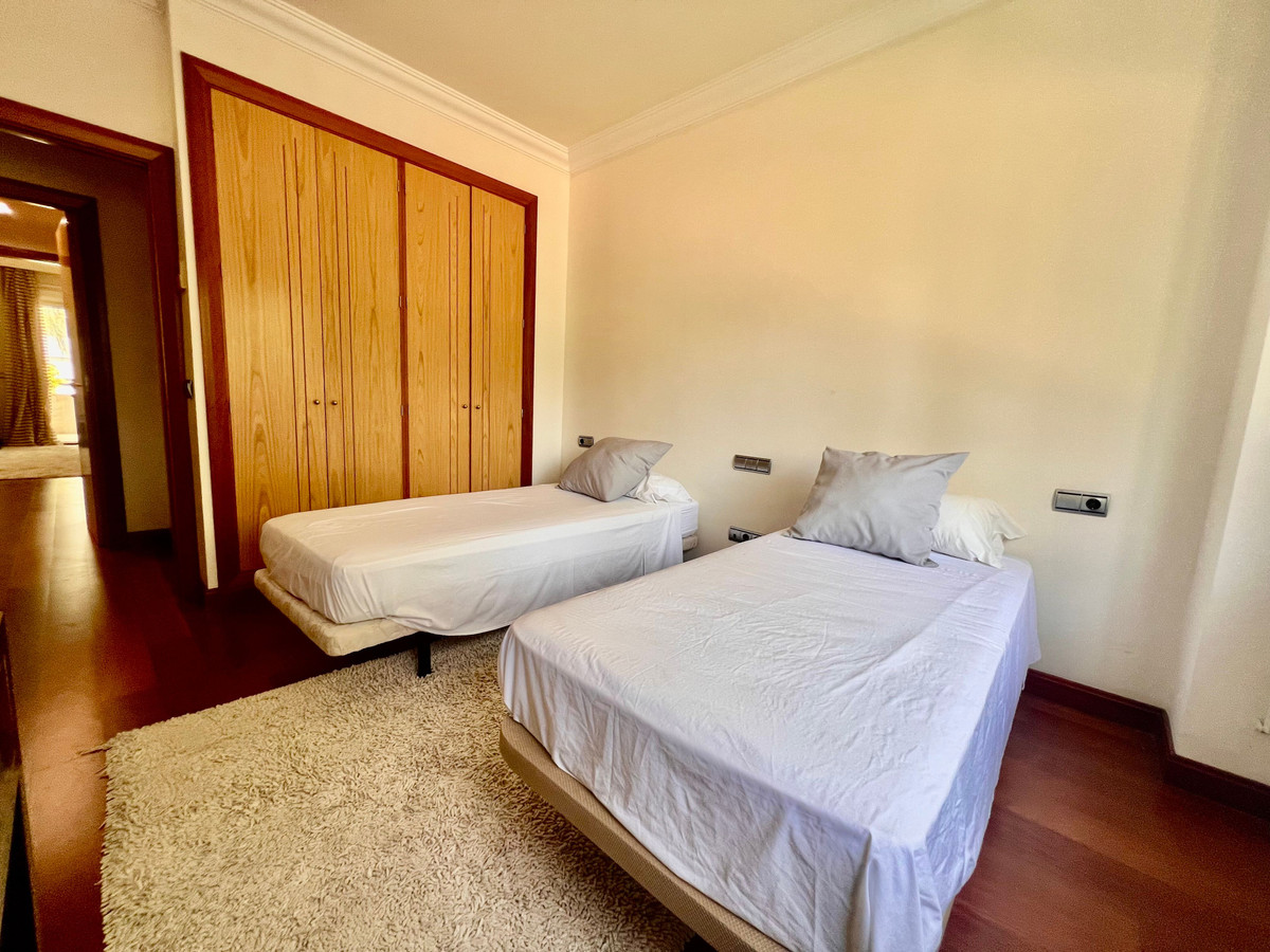 Appartement te koop in Marbella | 2 slaapkamers H5109196