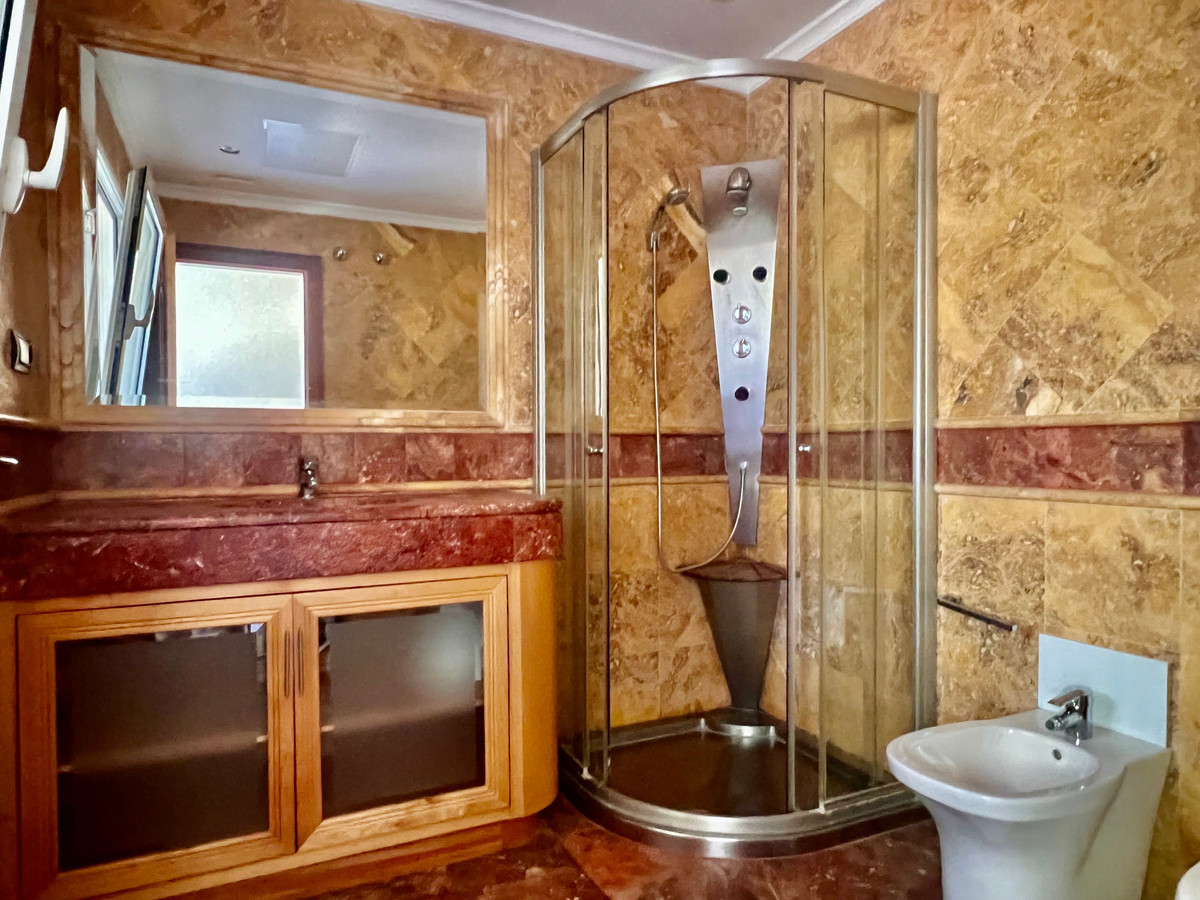 Appartement te koop in Marbella | 2 slaapkamers H5109196
