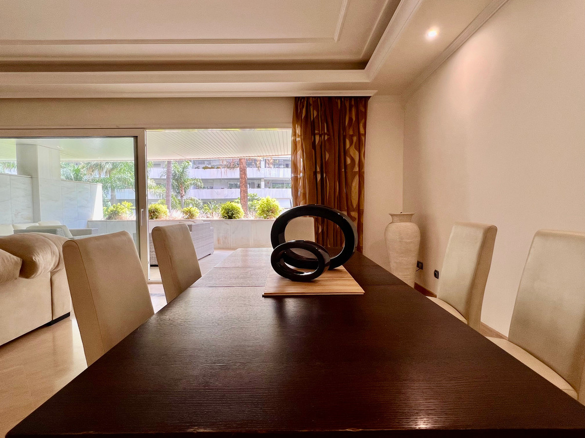 Appartement te koop in Marbella | 2 slaapkamers H5109196