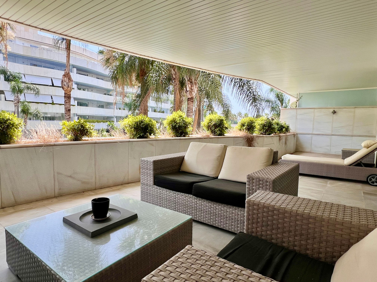 Appartement te koop in Marbella | 2 slaapkamers H5109196