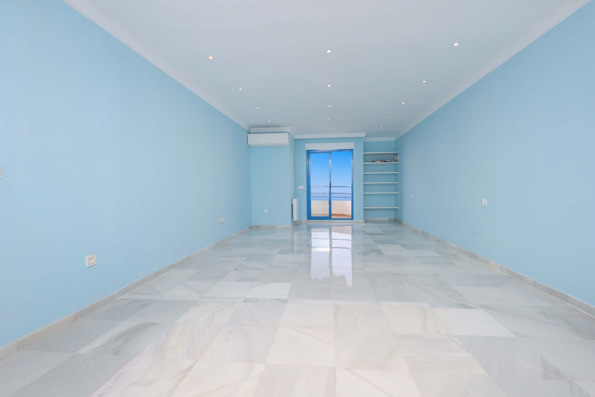 Apartment for sale in Marbella | 2 bedrooms H5111413
