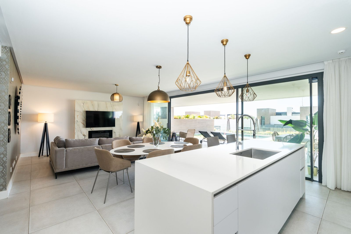 Duplex te koop in Marbella | 4 slaapkamers H5121868