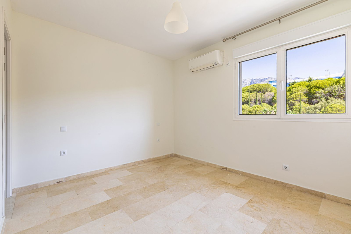 Appartement te koop in Marbella | 3 slaapkamers H5135143