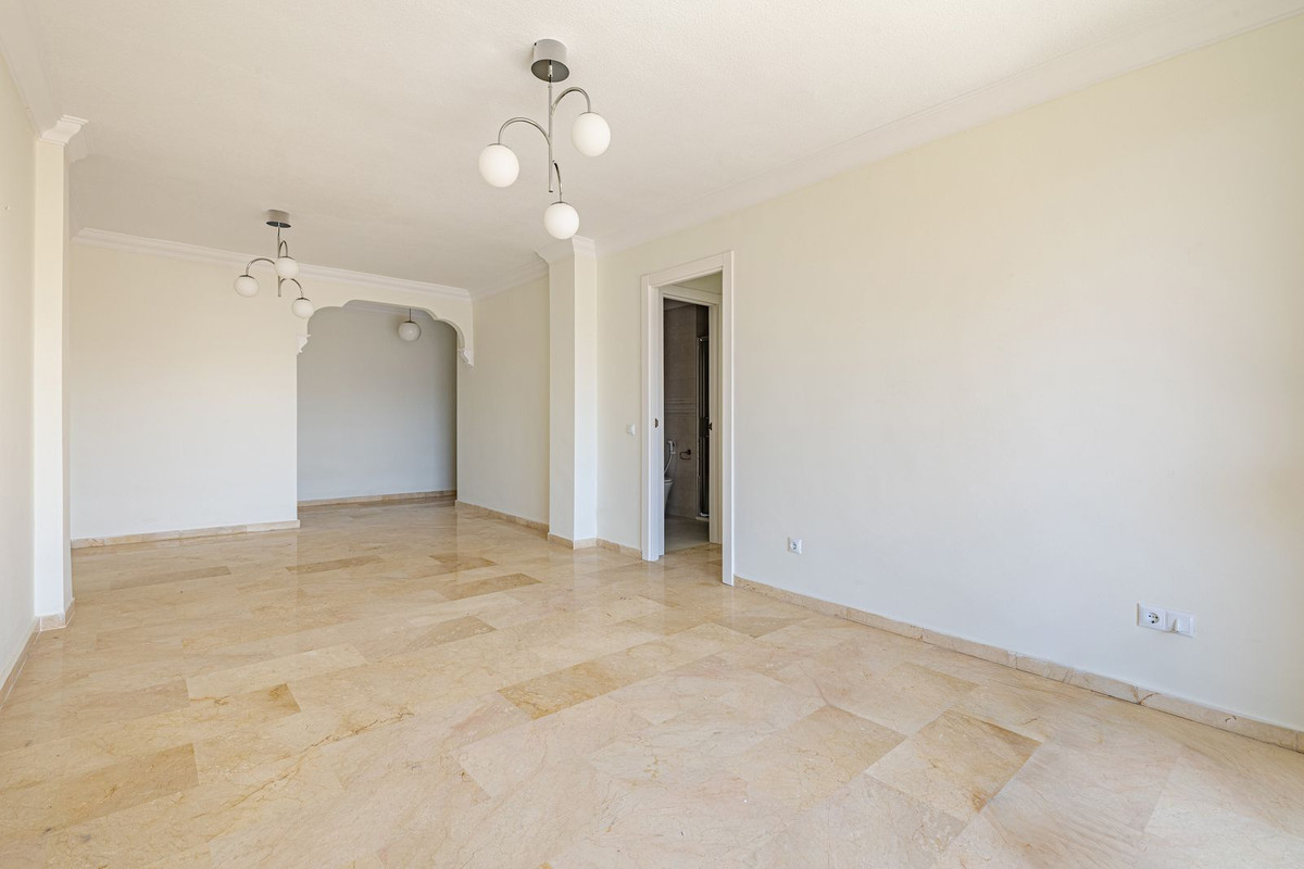 Appartement te koop in Marbella | 3 slaapkamers H5135143