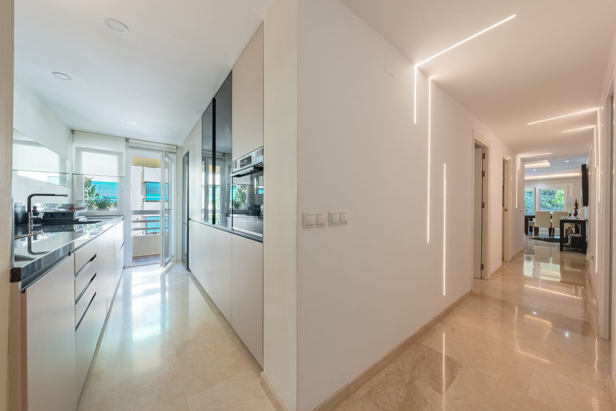 Appartement te koop in Marbella | 2 slaapkamers H5135422