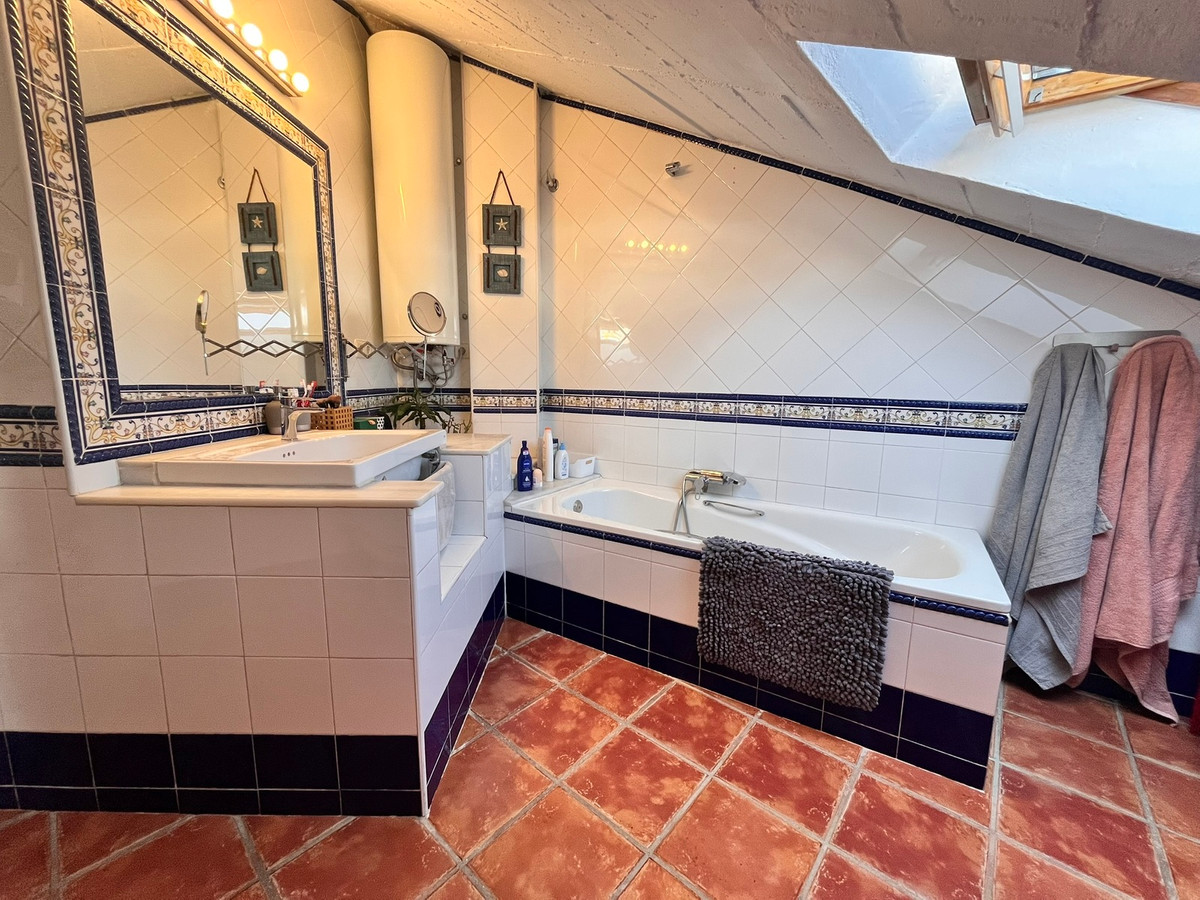 Penthouse te koop in Marbella | 2 slaapkamers H5147062