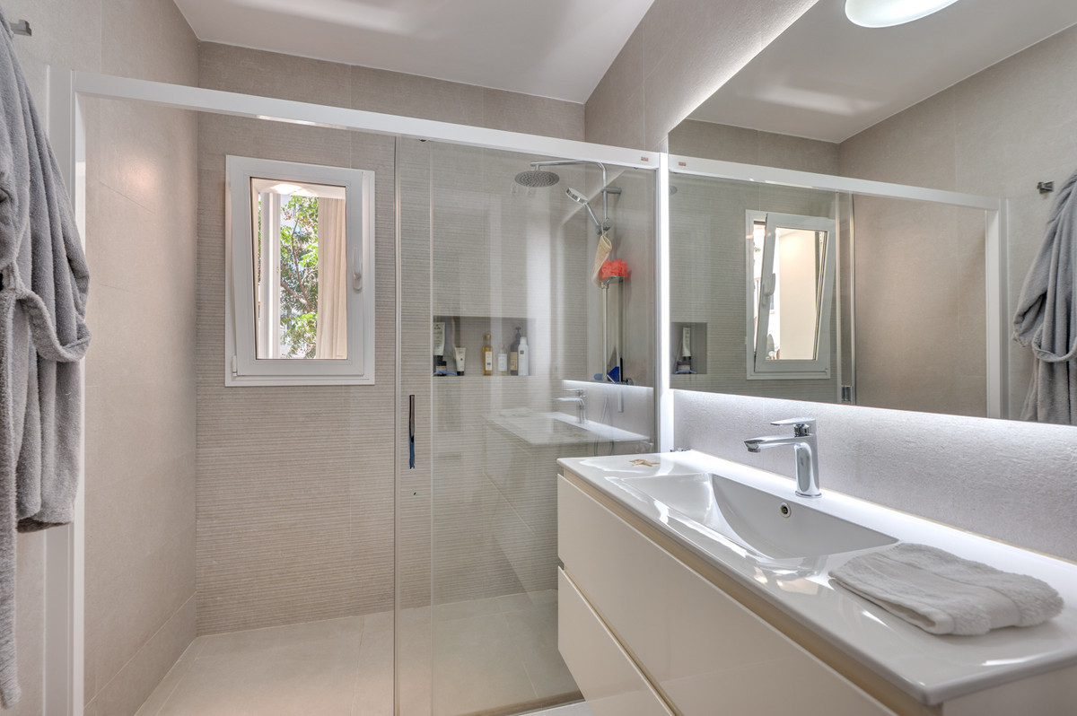 Appartement te koop in Marbella | 2 slaapkamers H5152303
