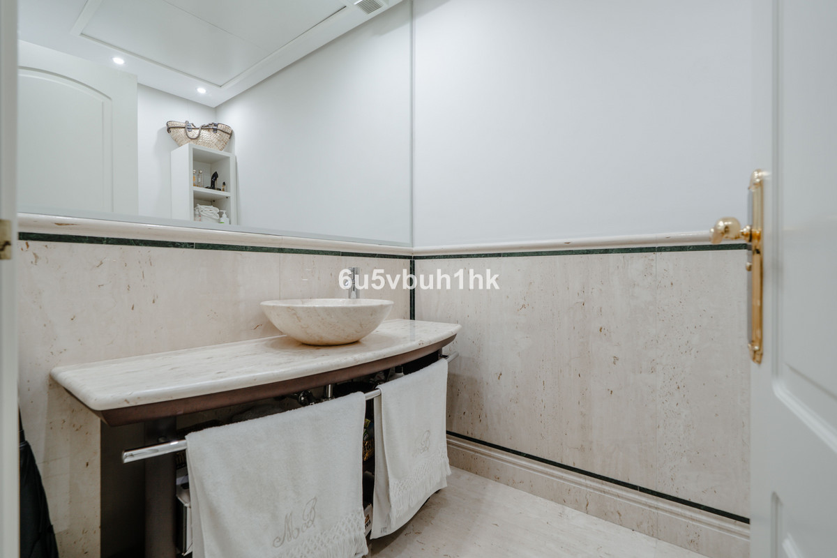 Appartement te koop in Marbella | 2 slaapkamers H5182174