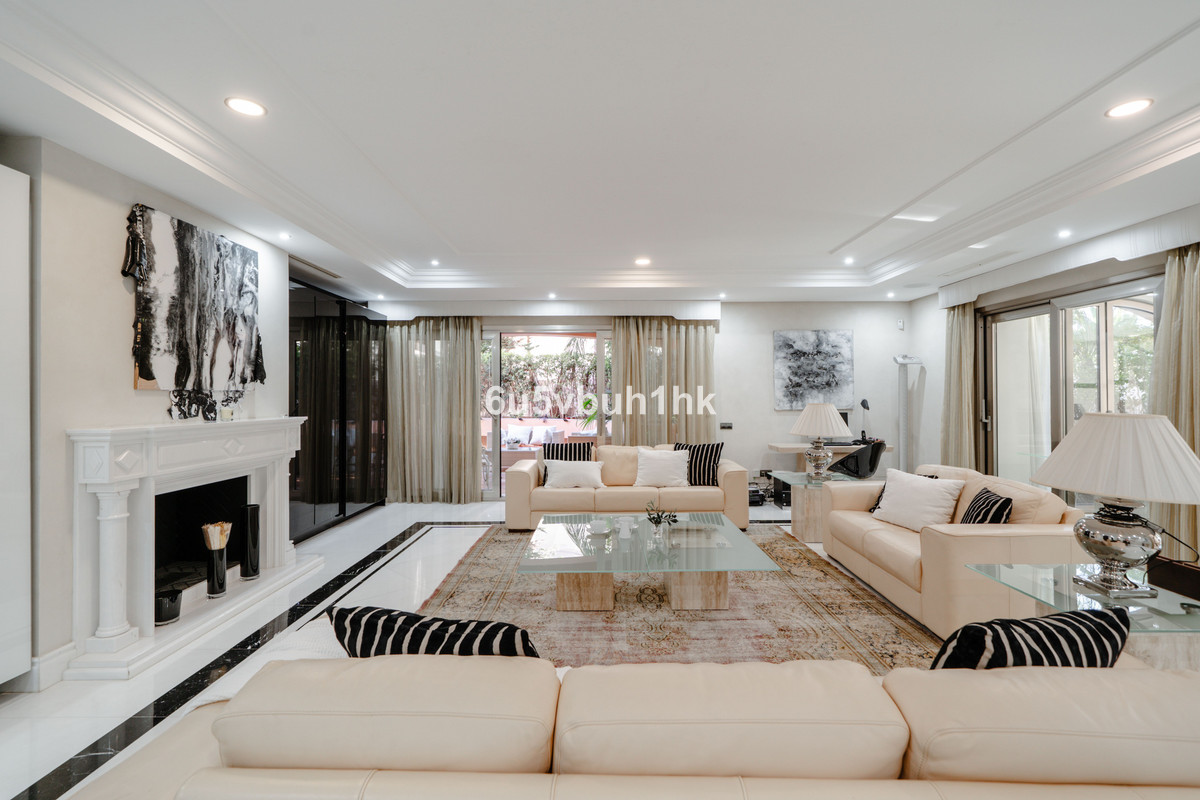 Appartement te koop in Marbella | 2 slaapkamers H5182174