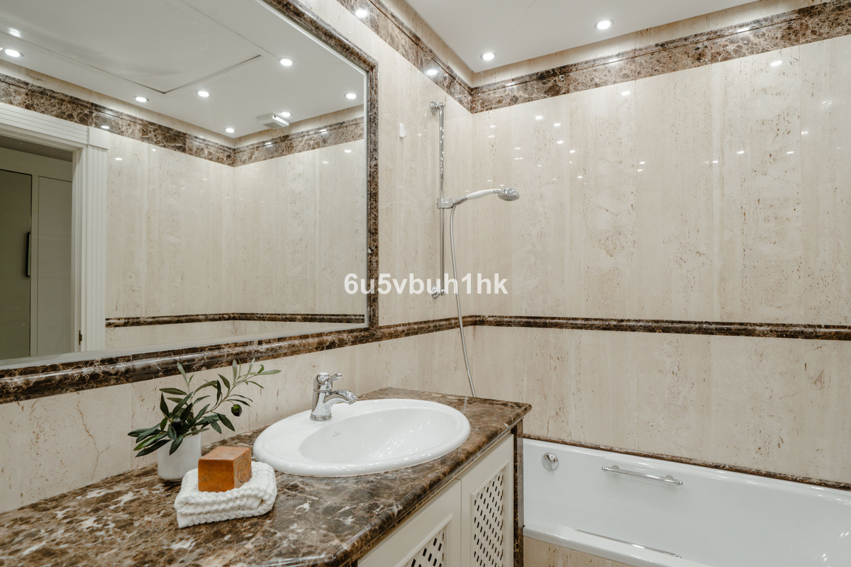 Appartement te koop in Marbella | 2 slaapkamers H5182174