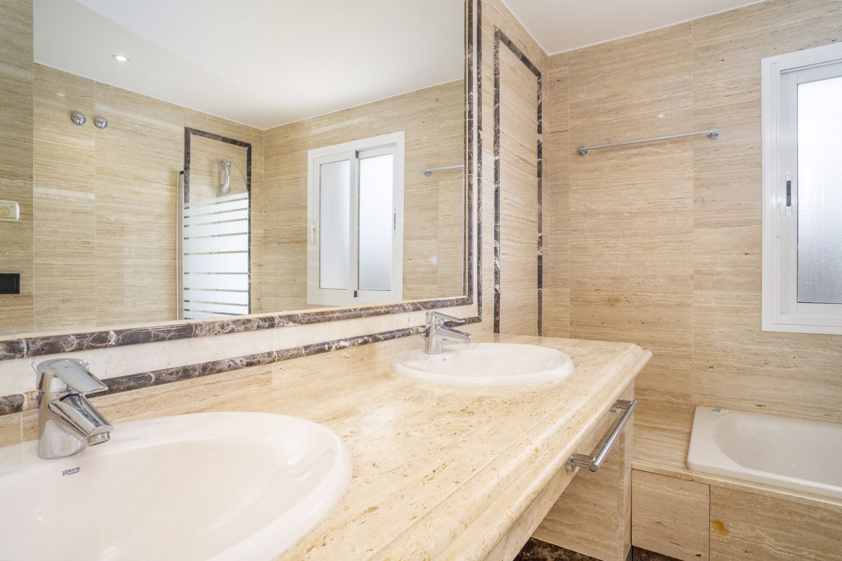 Property main view 32