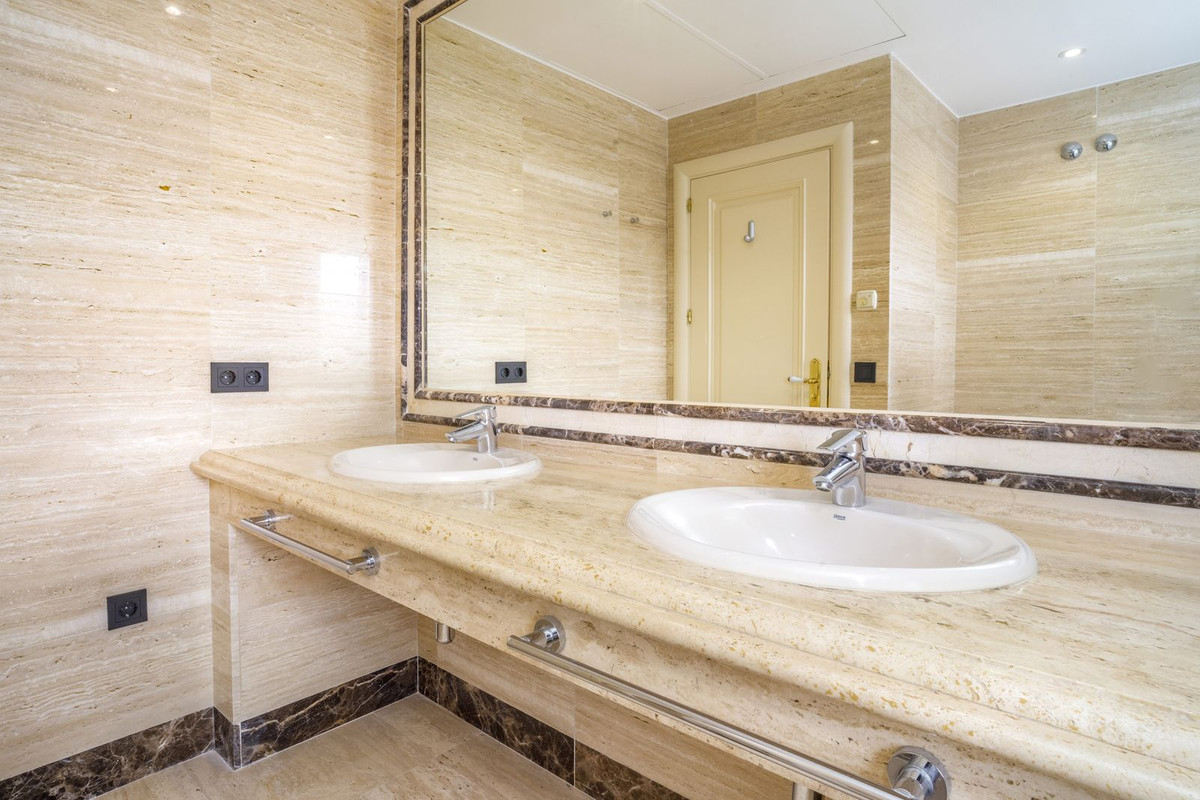 Property main view 33