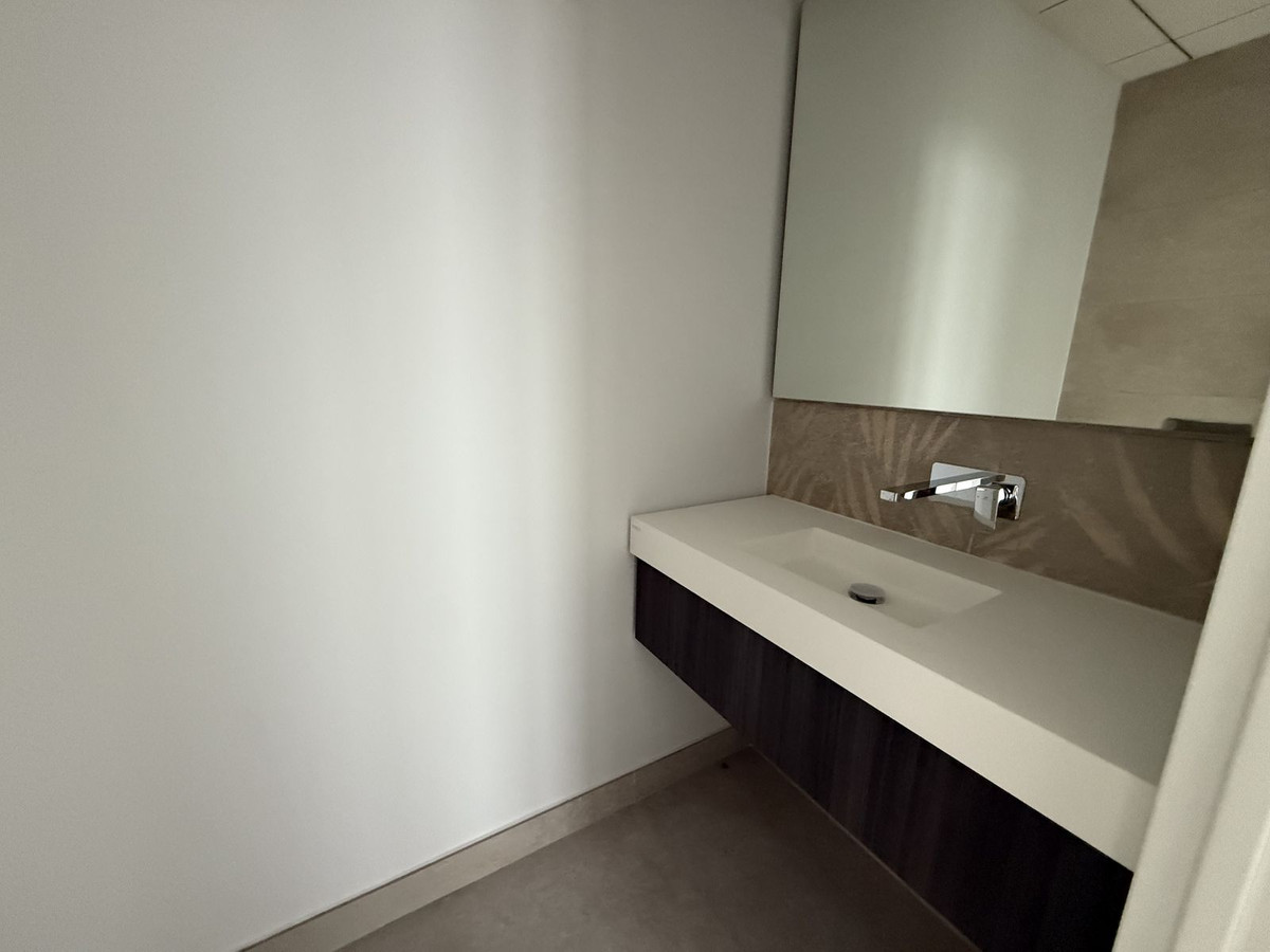 Appartement te koop in Marbella | 4 slaapkamers H5250190