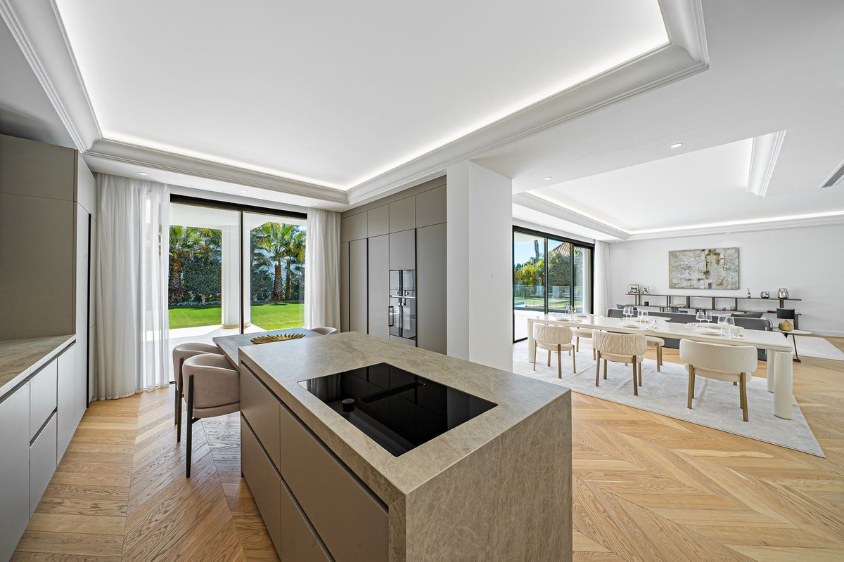 Huis te koop in Marbella | 5 slaapkamers H5259418