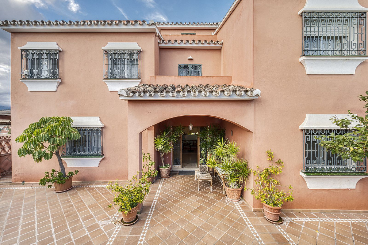 Huis te koop in Marbella | 4 slaapkamers H5261413