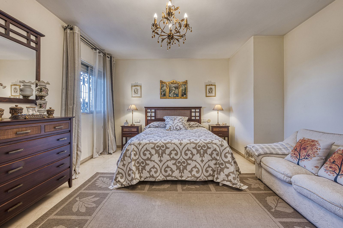 Huis te koop in Marbella | 4 slaapkamers H5261413