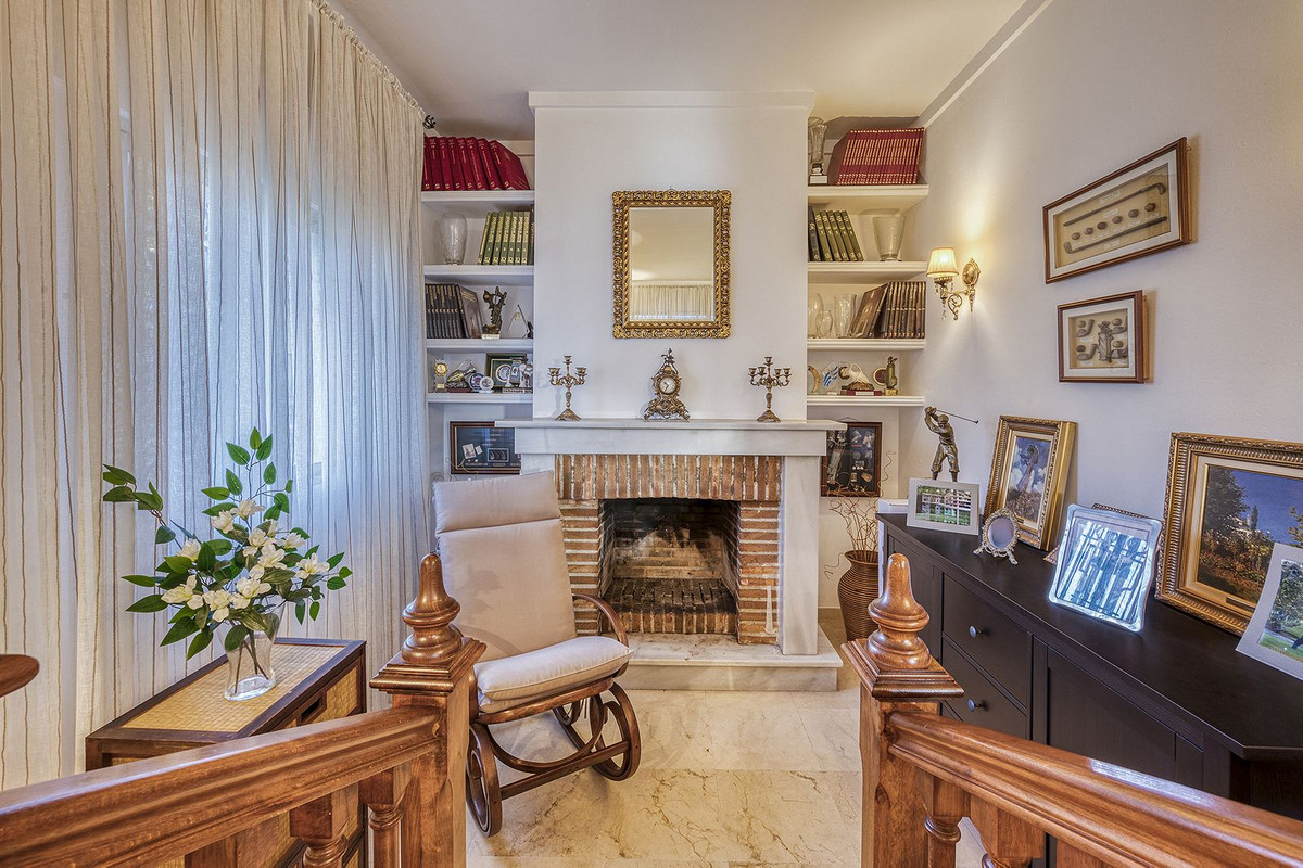 Huis te koop in Marbella | 4 slaapkamers H5261413