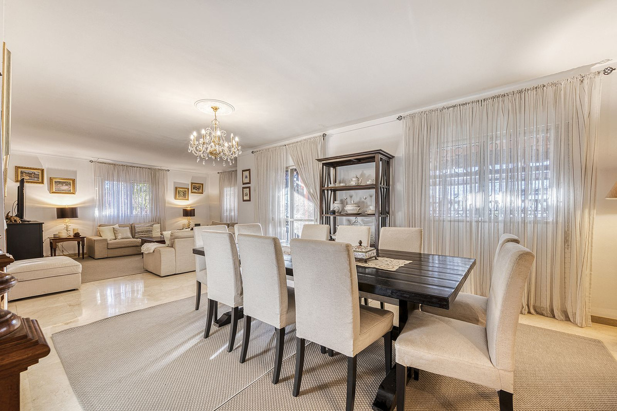 Huis te koop in Marbella | 4 slaapkamers H5261413