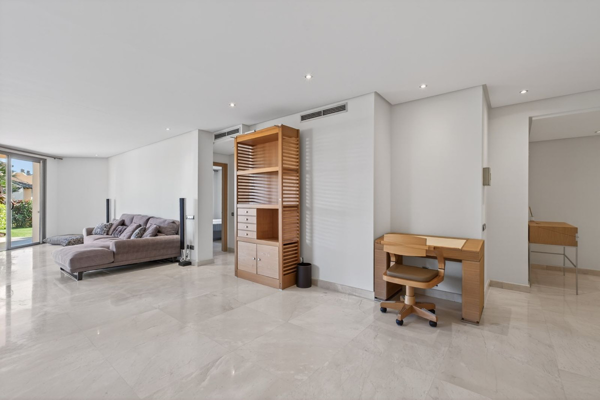 Appartement te koop in Marbella | 2 slaapkamers H5274064