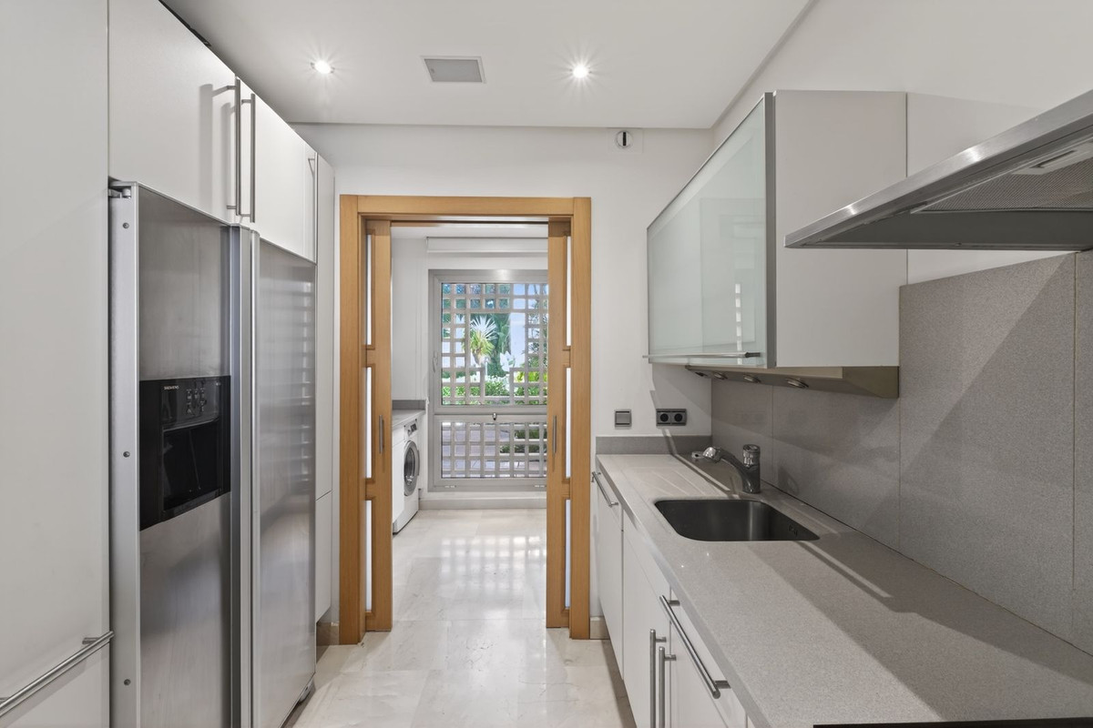 Appartement te koop in Marbella | 2 slaapkamers H5274064