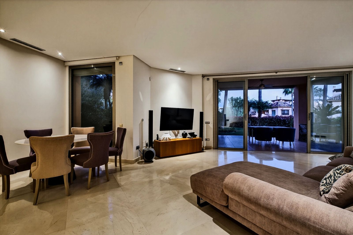 Appartement te koop in Marbella | 2 slaapkamers H5274064