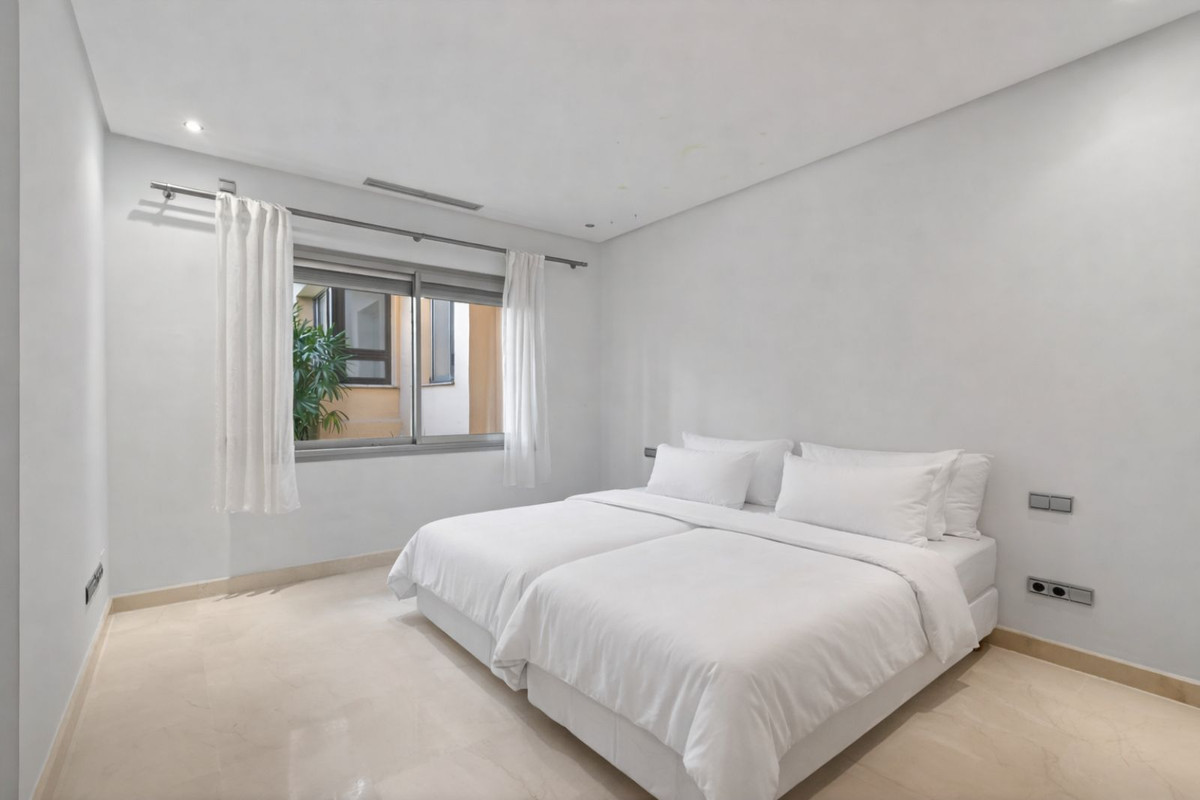 Appartement te koop in Marbella | 2 slaapkamers H5274064