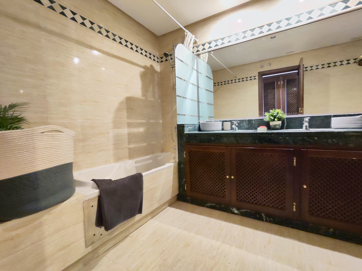 Appartement te koop in Marbella | 2 slaapkamers H5283148