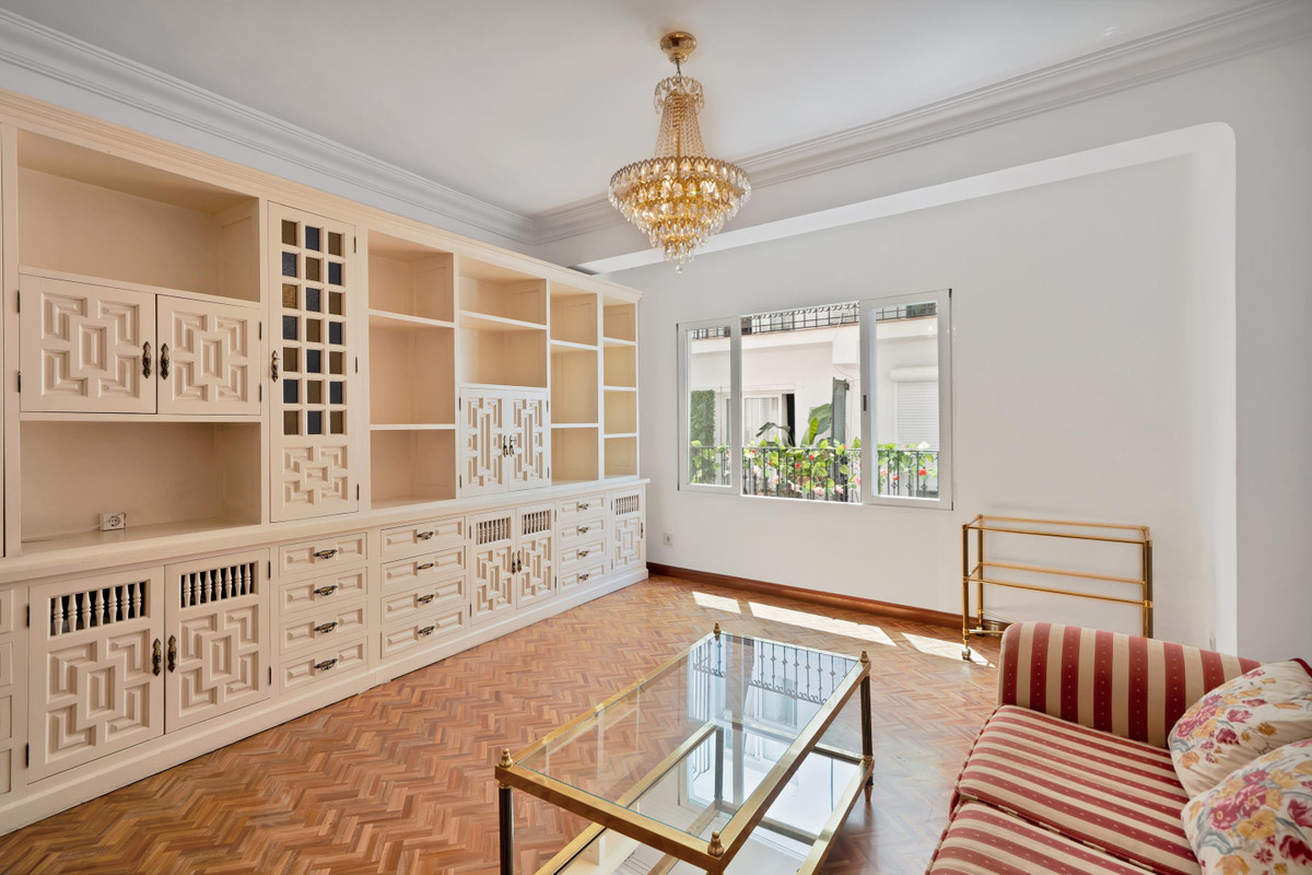 Appartement te koop in Marbella | 3 slaapkamers H5283316