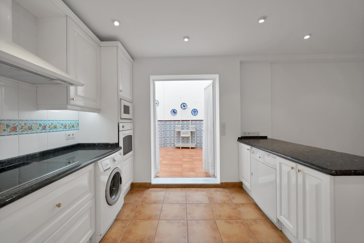 Appartement te koop in Marbella | 3 slaapkamers H5283316