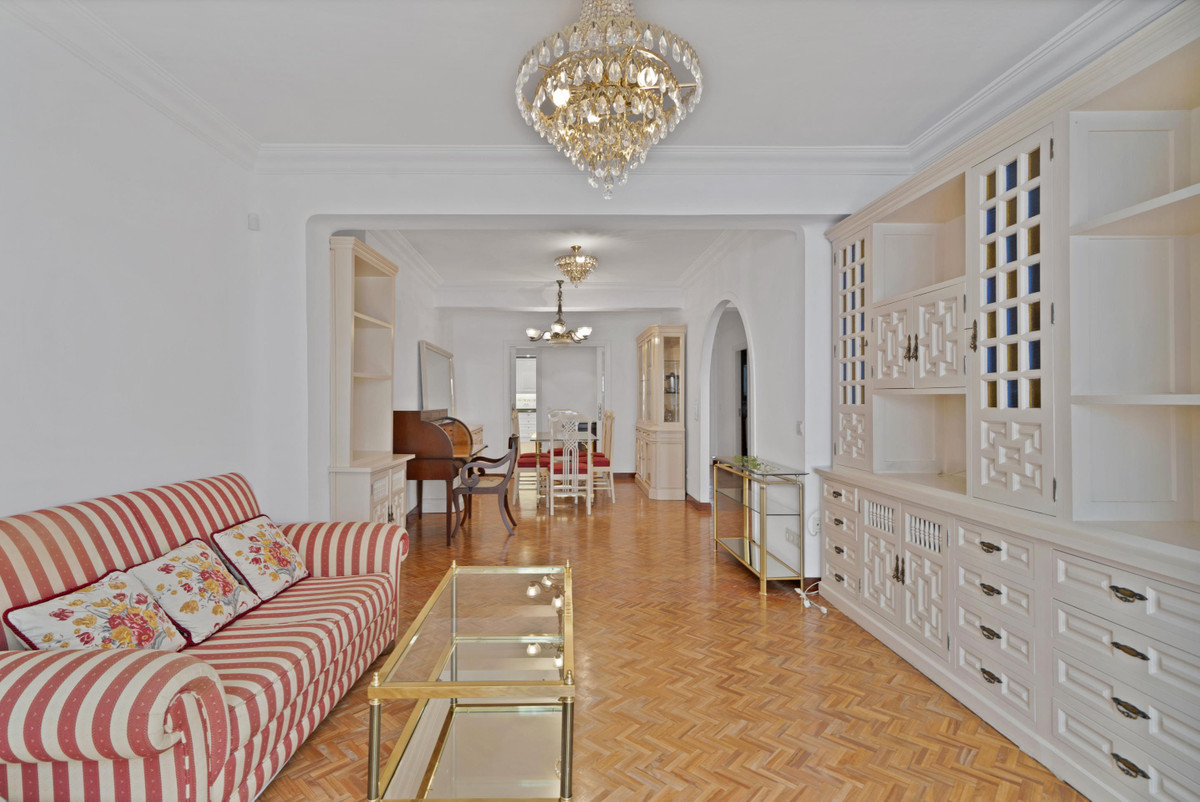 Appartement te koop in Marbella | 3 slaapkamers H5283316