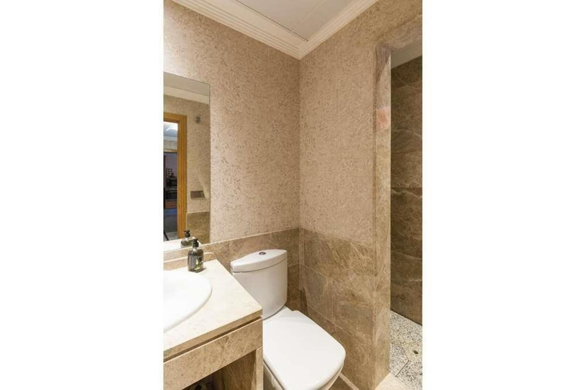 Penthouse te koop in Marbella | 3 slaapkamers H5285788