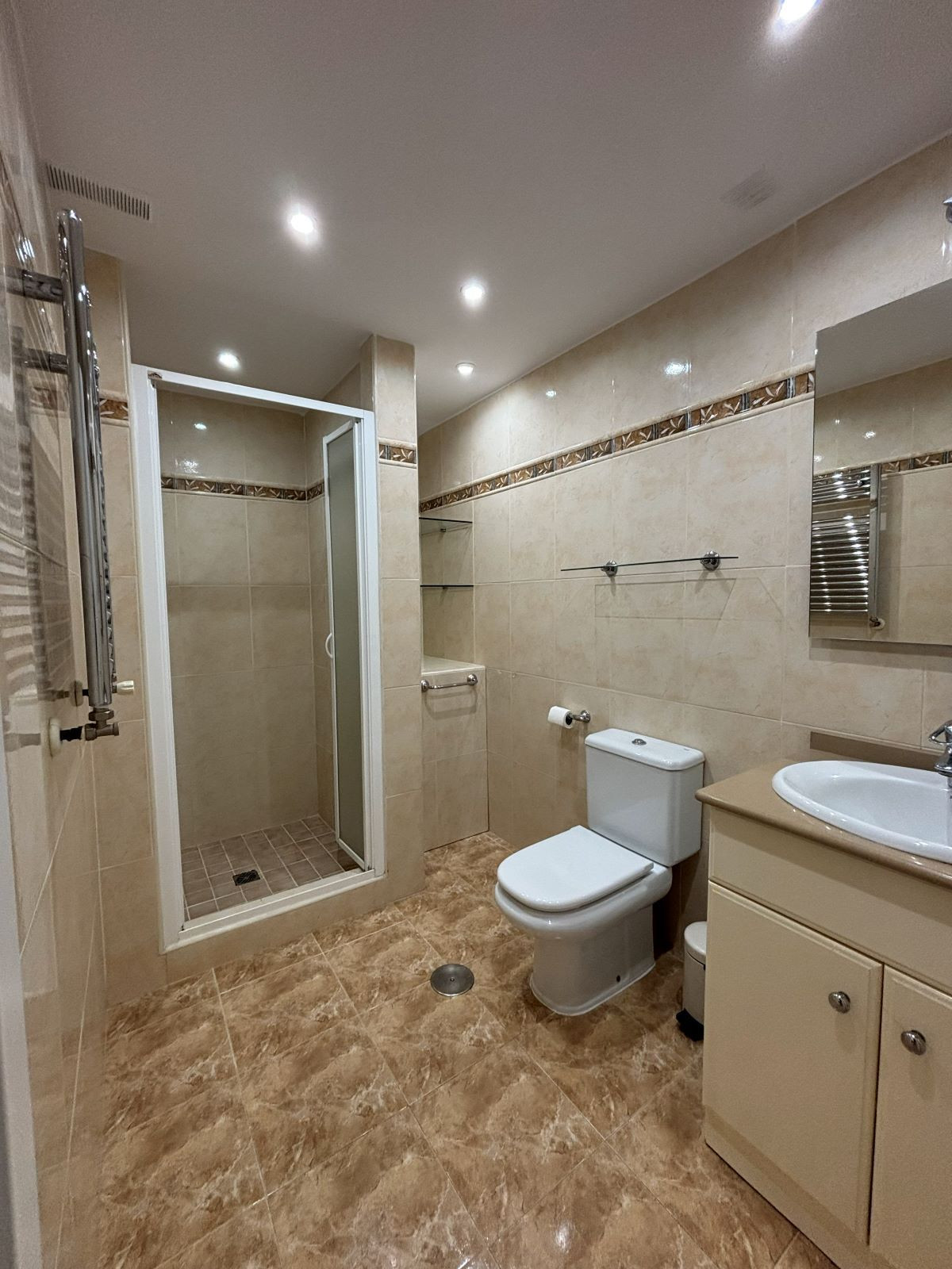 Appartement te koop in Marbella | 3 slaapkamers H5287936