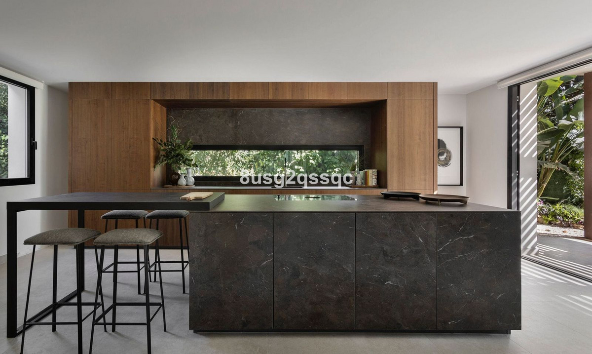 Appartement te koop in Marbella | 6 slaapkamers H5289379