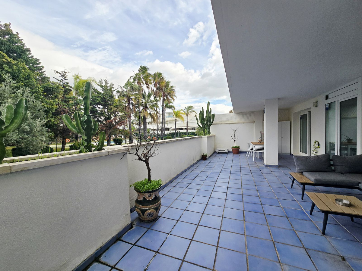 Appartement te koop in Nueva Andalucía | 2 slaapkamers H5292985