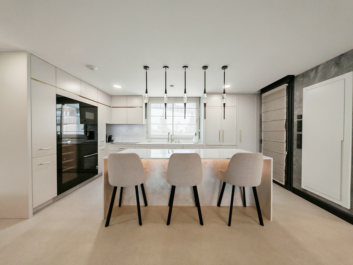 Penthouse te koop in Marbella | 3 slaapkamers H5294920