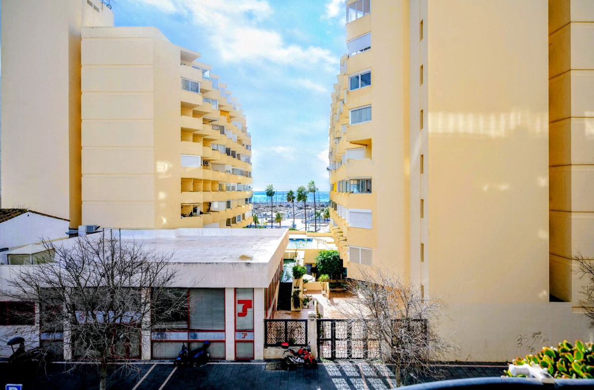 Appartement te koop in Marbella | 4 slaapkamers H5297395