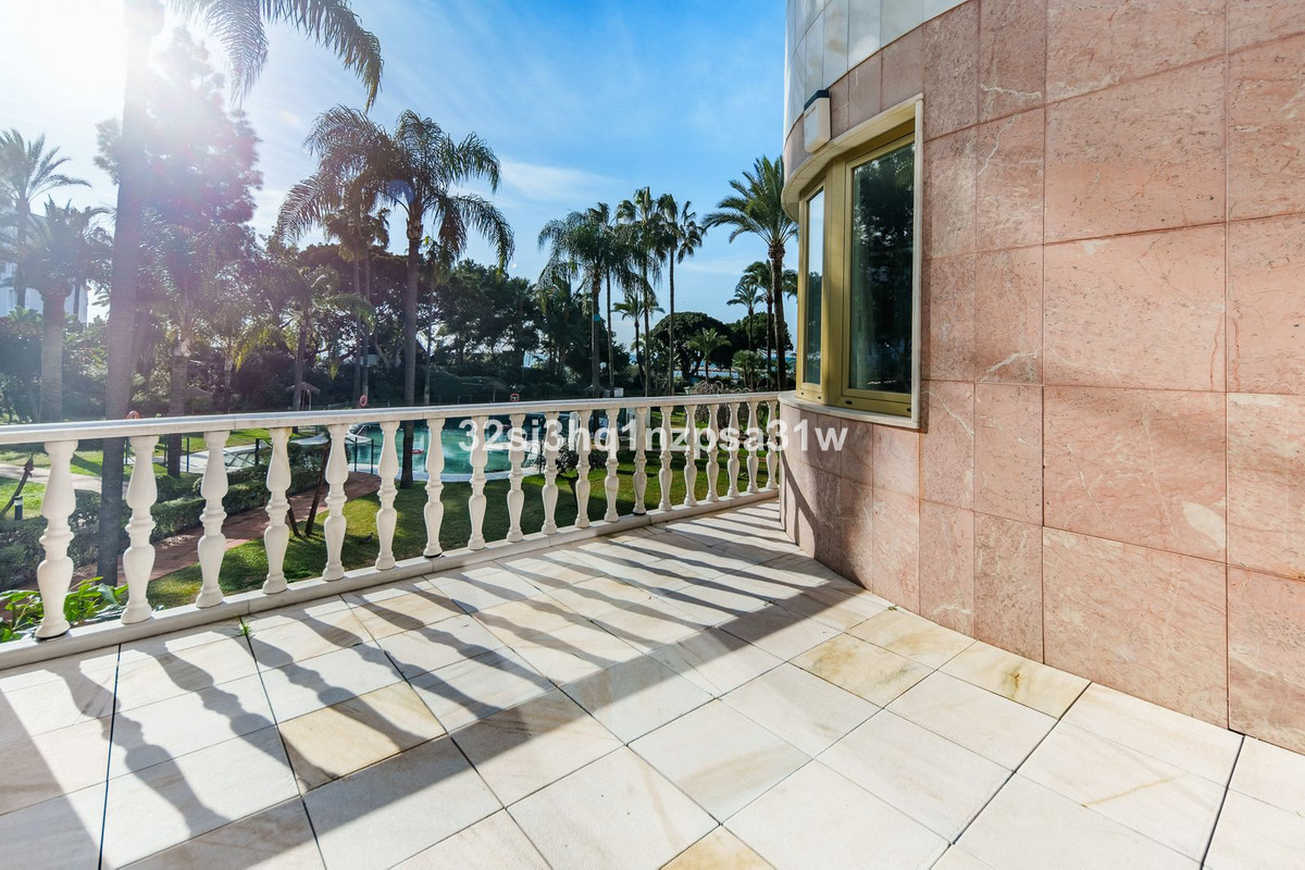 Appartement te koop in Marbella | 6 slaapkamers H5299852