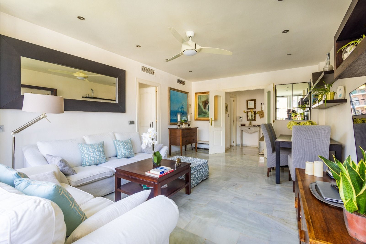 Penthouse te koop in Marbella | 2 slaapkamers H5302591