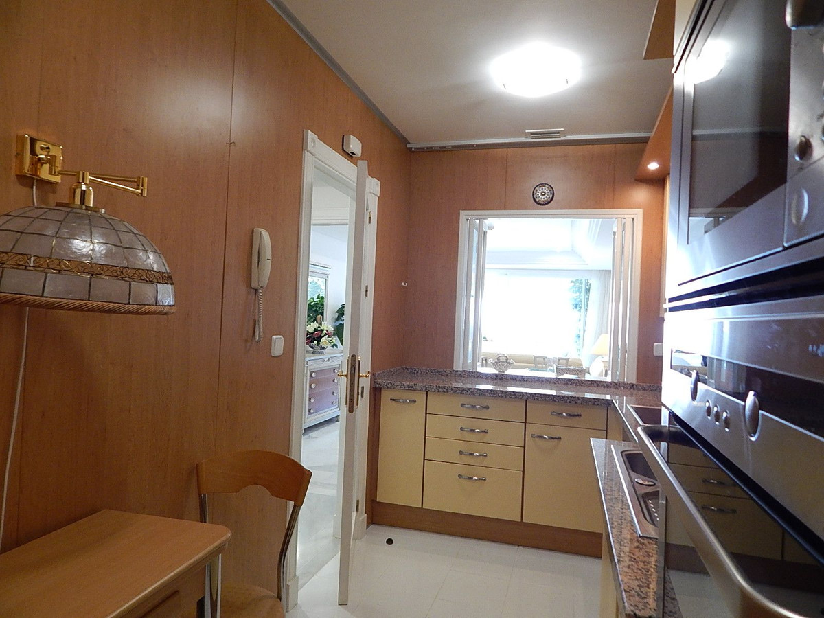 Appartement te koop in Marbella | 2 slaapkamers H5306065