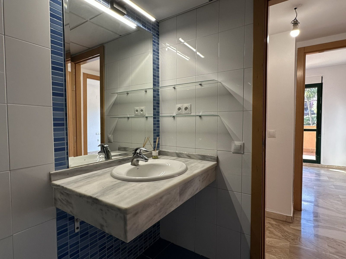 Appartement te koop in Marbella | 2 slaapkamers H5309983