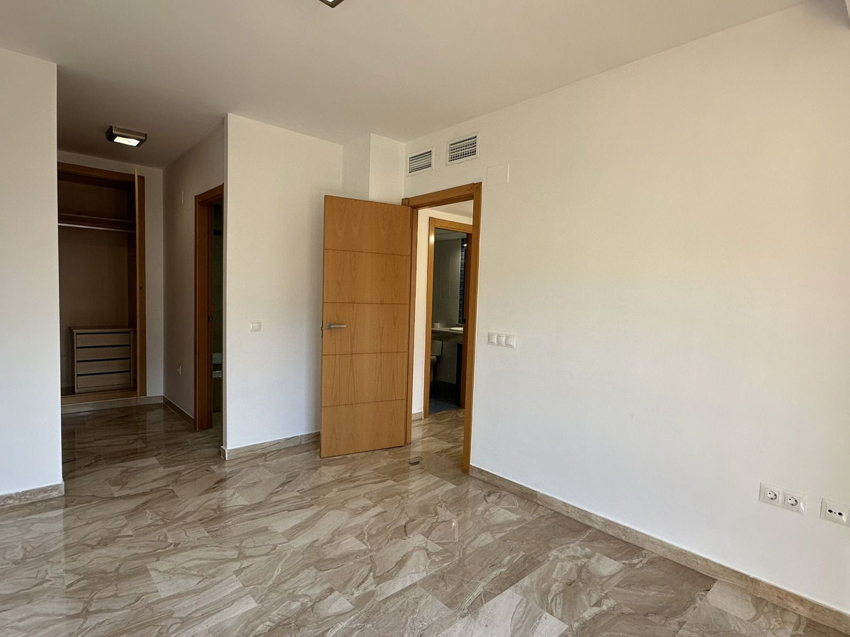 Appartement te koop in Marbella | 2 slaapkamers H5309983