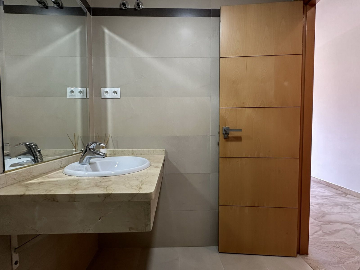 Appartement te koop in Marbella | 2 slaapkamers H5309983