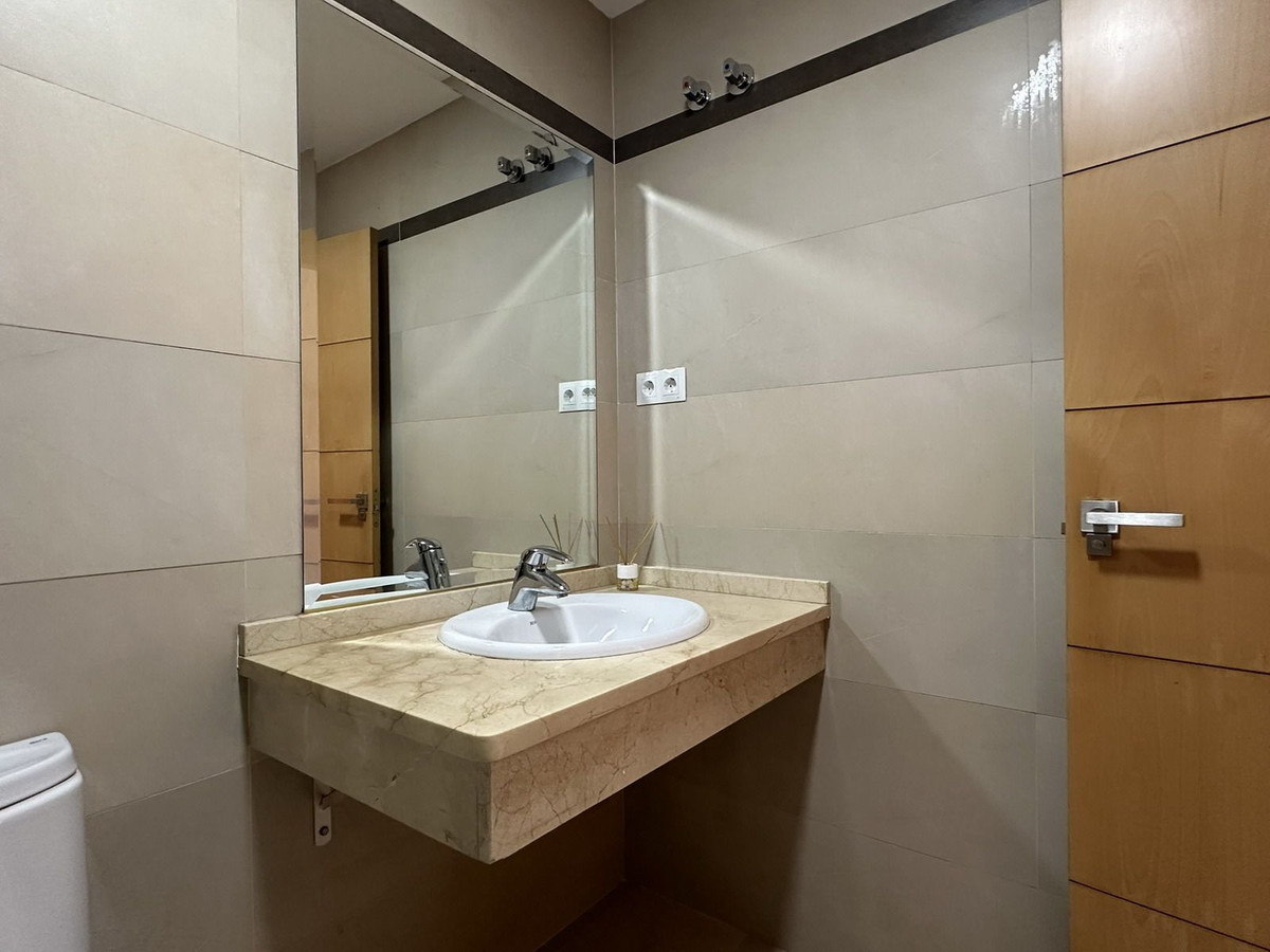 Appartement te koop in Marbella | 2 slaapkamers H5309983