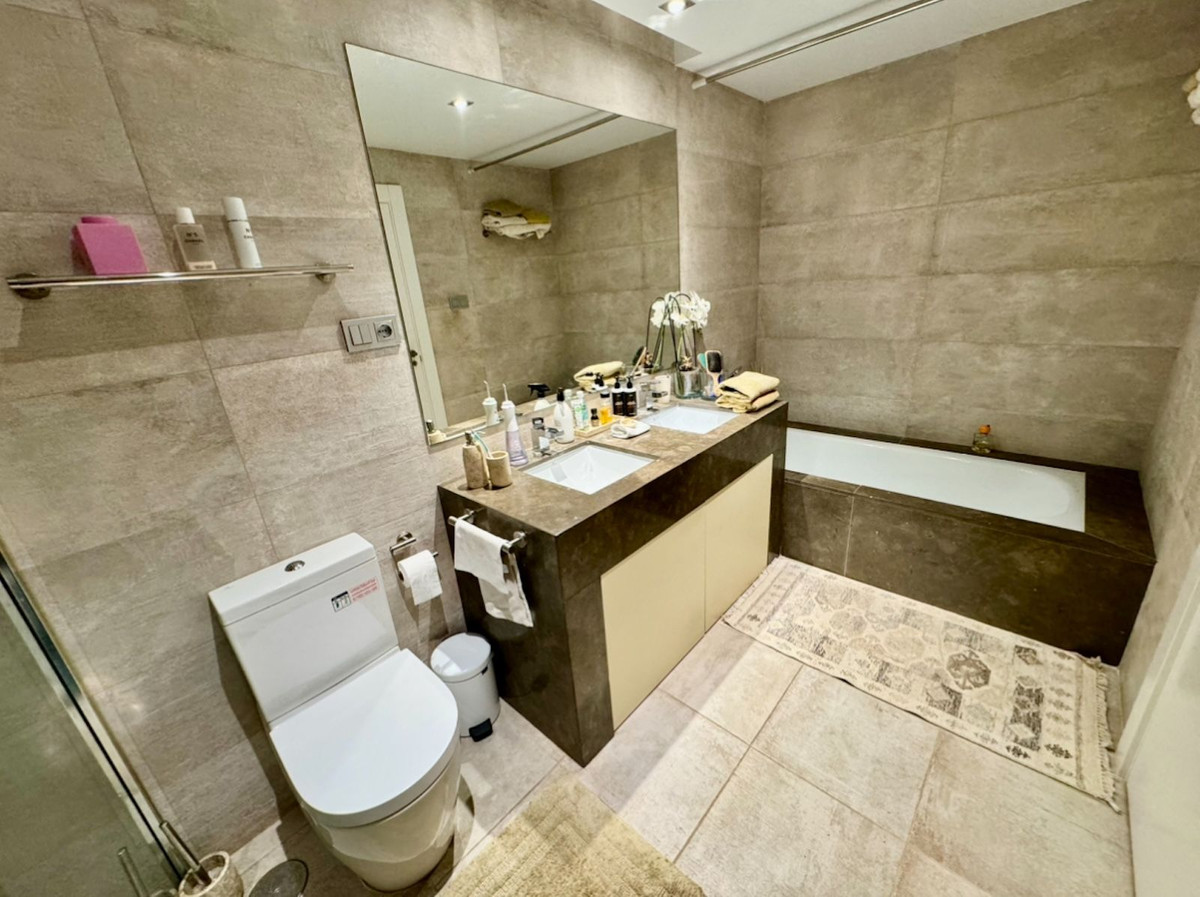 Appartement te koop in Marbella | 2 slaapkamers H5310673