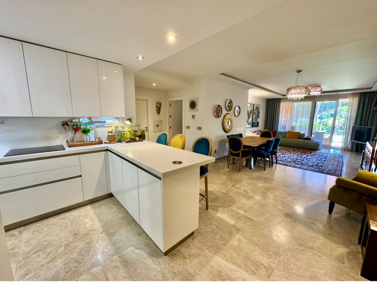 Appartement te koop in Marbella | 2 slaapkamers H5310673