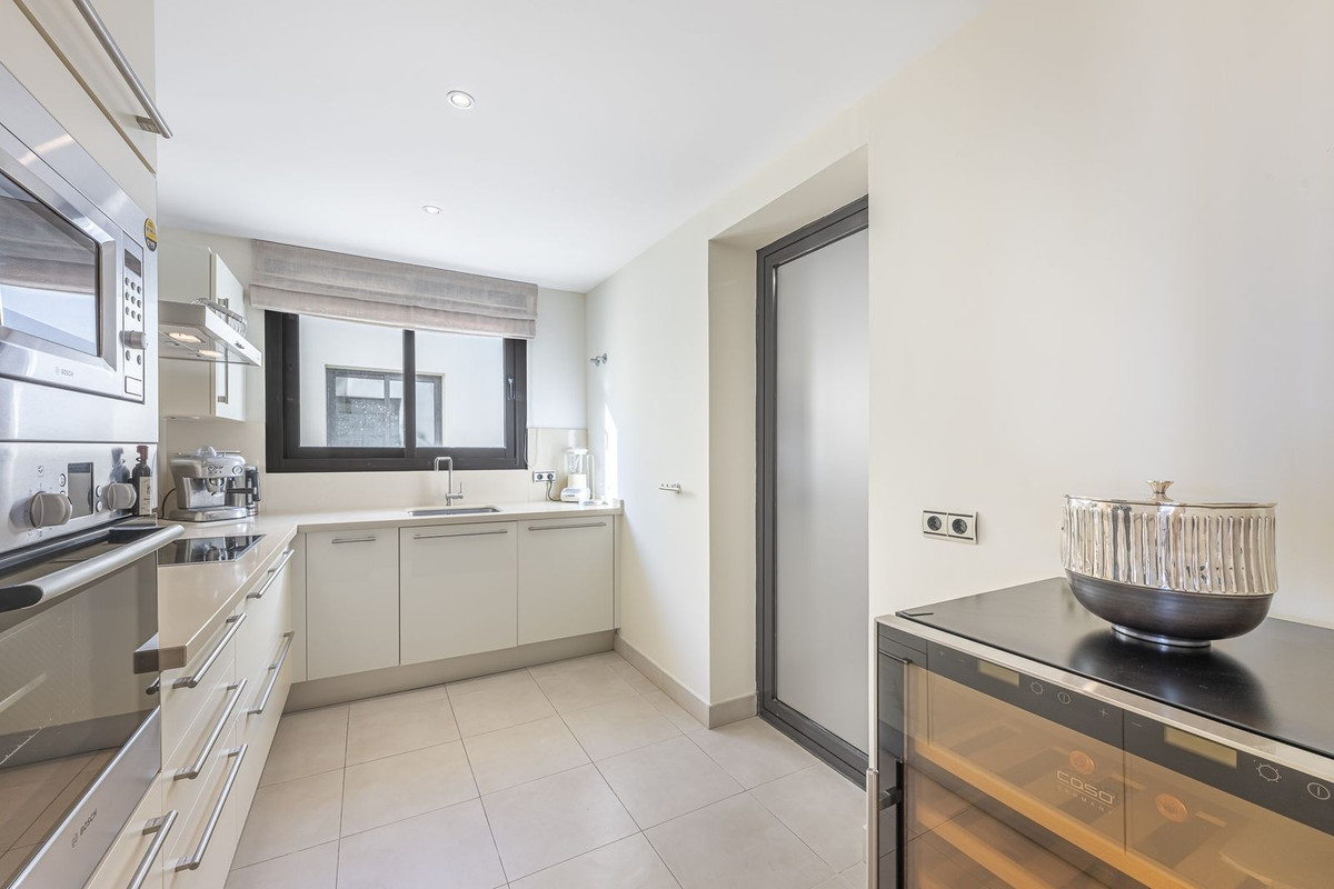 Appartement te koop in Marbella | 3 slaapkamers H5311732