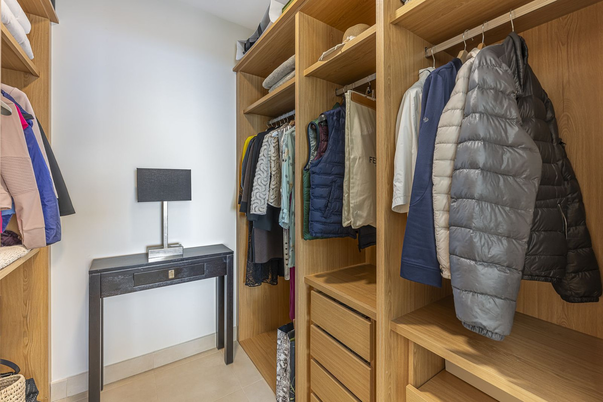 Appartement te koop in Marbella | 3 slaapkamers H5311732