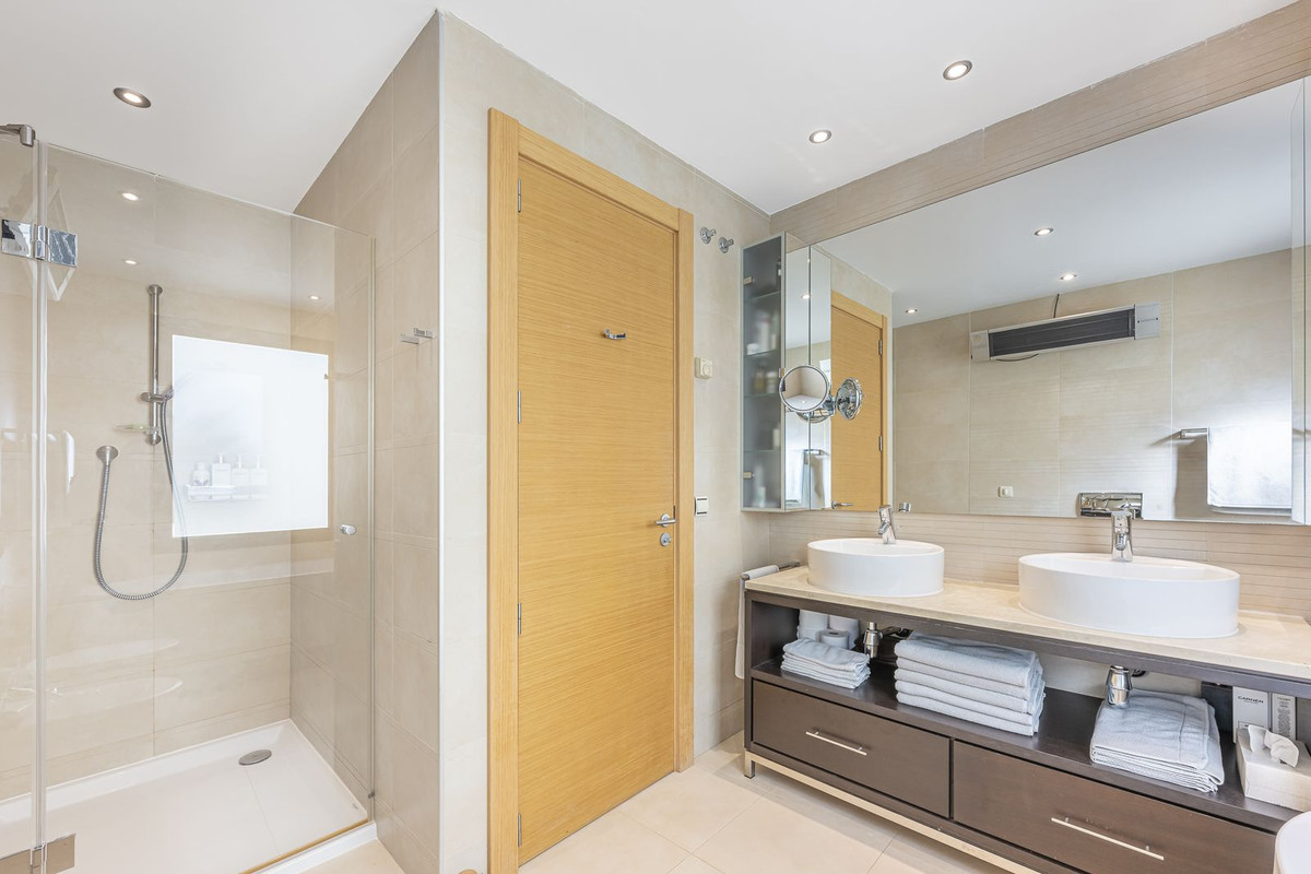 Appartement te koop in Marbella | 3 slaapkamers H5311732